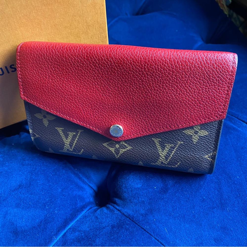 SOLD Authentic Louis Vuitton Cerise Monogram Canvas Pallas Compact Wallet Red - Picture 2 of 12